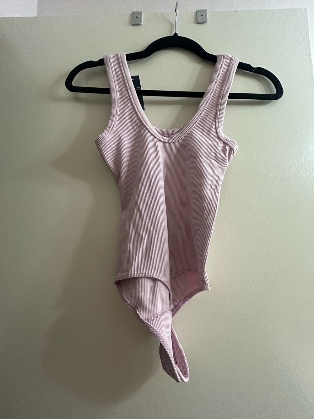 Abercrombie & Fitch Ribbed Scoop Bandeau Bodysuit - Light Mauve